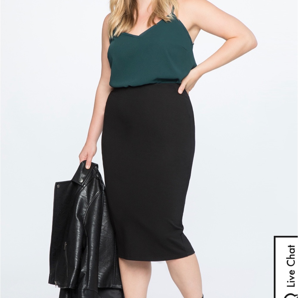 Eloquii  NEW WHITE ribbed pencil skirt - size 14/16; length 31 inches